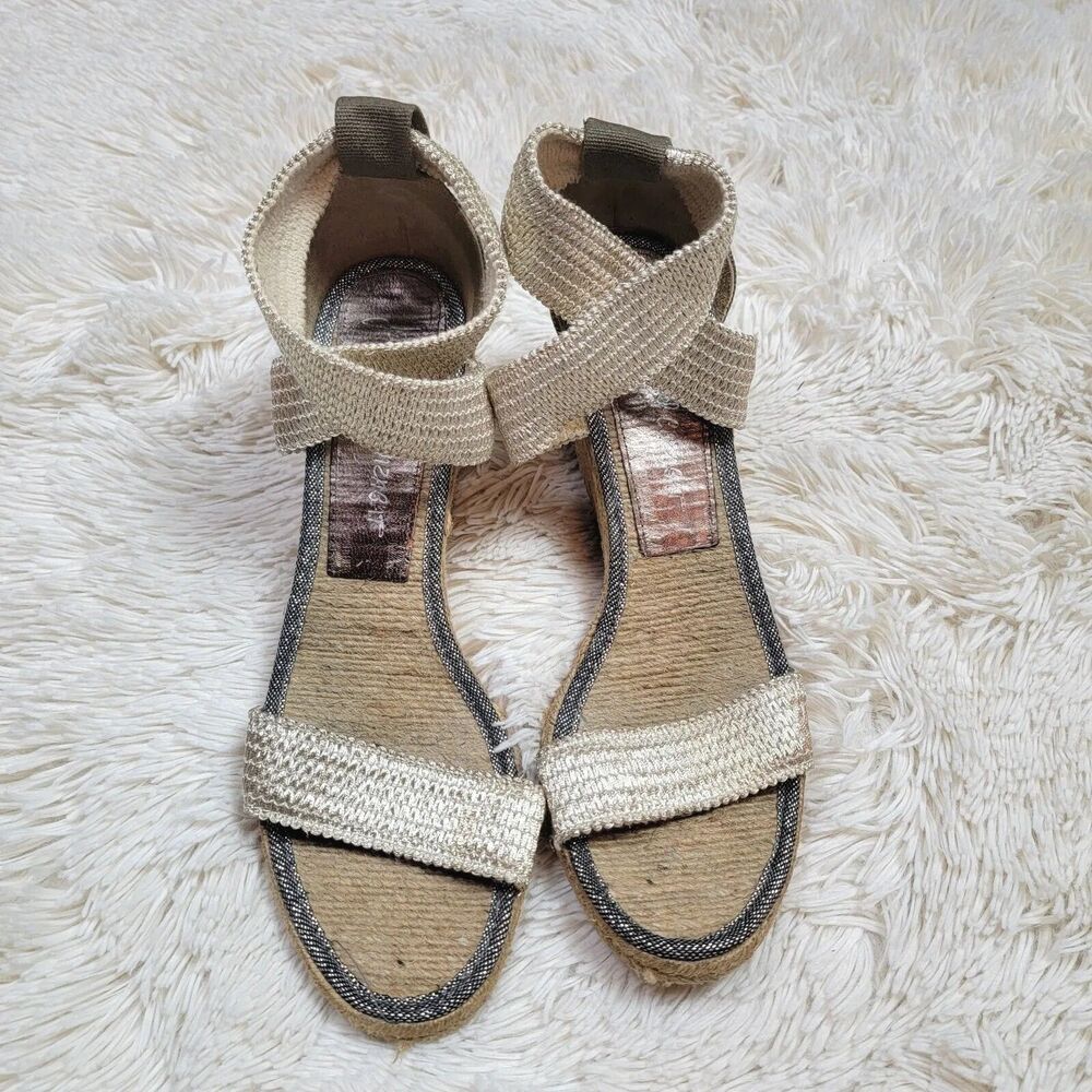Jean-Michel Cazabat Womens Size US 10 EU 41 Gold Espadrille Wedge Sandals Summer